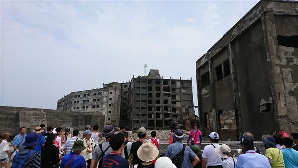 韓国人観光客が増加する軍艦島