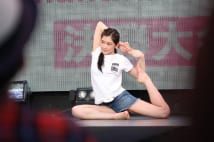 ミス・ティーン・ジャパン、17才のグランプリが見せたヨガ