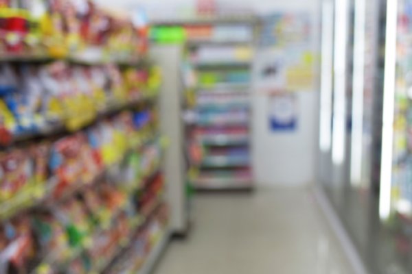 家からコンビニが近いと寿命を縮める！？（写真／アフロ）