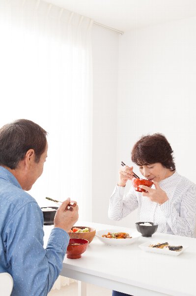 シニア世代は食卓の問題が重要