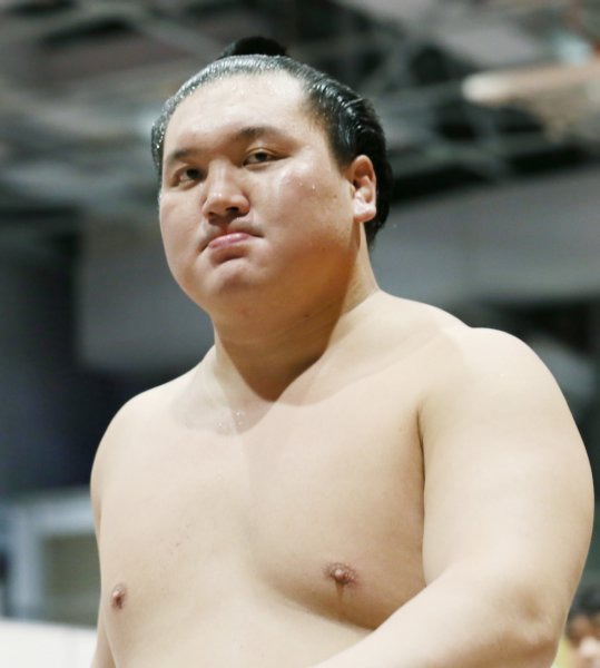 秋場所は休場した白鵬の名勝負を紹介（写真：時事通信フォト）