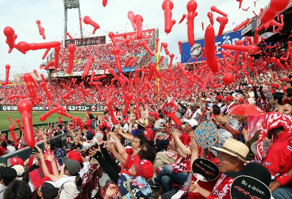 マナーを巡り騒動が勃発（写真・時事通信フォト）