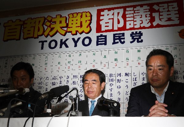 都議選では事実上の落選運動が展開された（写真：時事通信フォト）