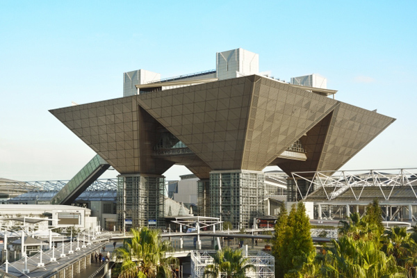 参加メーカー減もあり2011年より会場は東京ビッグサイトに