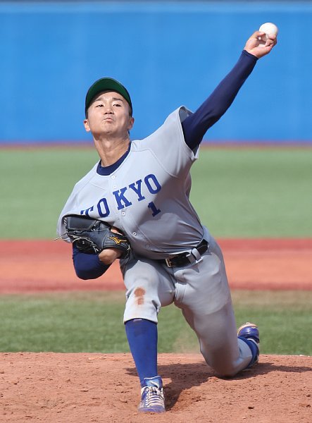 ”東大史上最強投手”の宮台康平はどこへ？（写真：時事通信フォト）