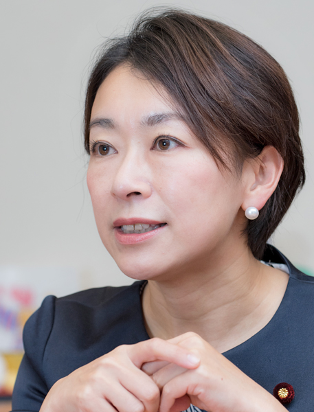 山尾志桜里議員と東京新聞の望月衣塑子記者が緊急対談