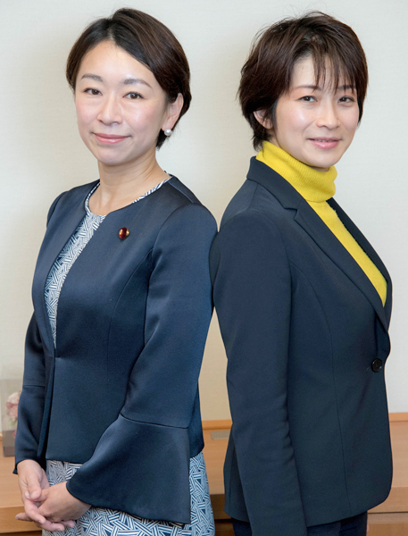 先輩後輩の中、山尾志桜里衆院議員と東京新聞の望月衣塑子記者