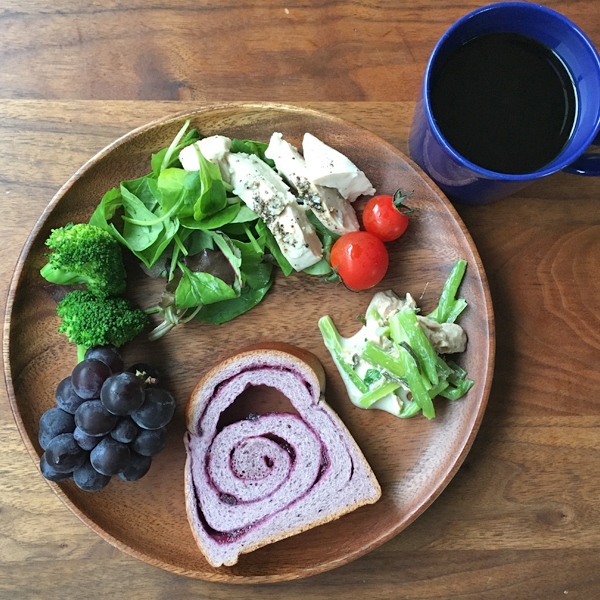 平日の朝は洋食のワンプレート