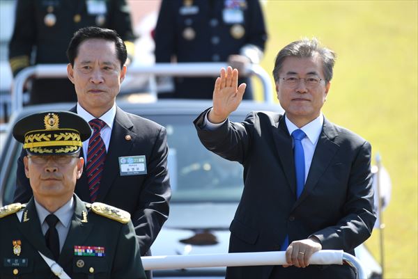 文在寅政権は対北支援を決定 代表撮影/Reuters/AFLO