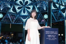 橋本環奈が電飾点灯式で「自分がボタン押して光るなんて…」