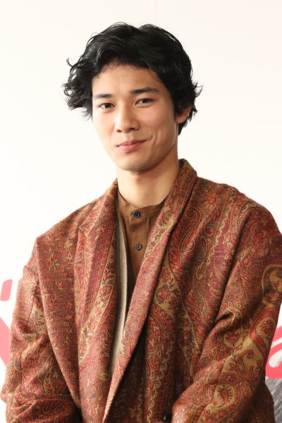 映画『リベンジgirl』で桐谷美玲を振る清原翔