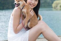 ポカリCMで注目の駒井蓮ちゃん16歳、柴犬くんと一緒に