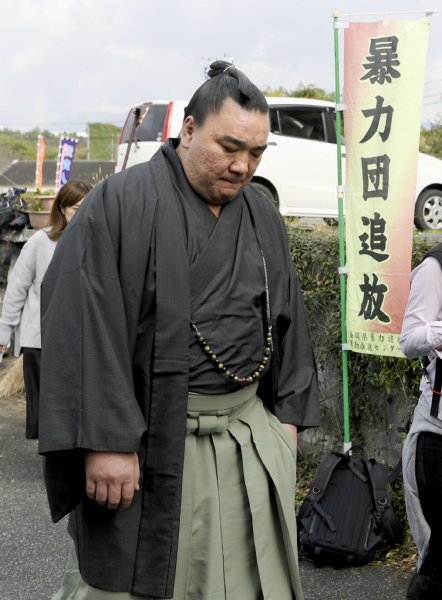 横綱にどんな処分が下されるのか（写真：共同通信社）