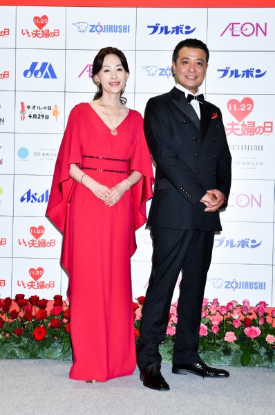 今年結婚20周年の中山秀征・白城あやか夫妻