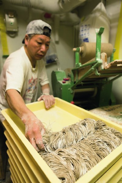 1日に出るそばの数は、なんと約850食