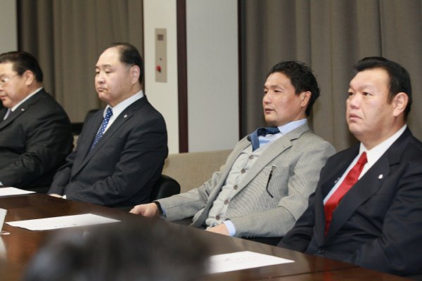 理事解任提案がされた臨時理事会での貴乃花（写真：JMPA）