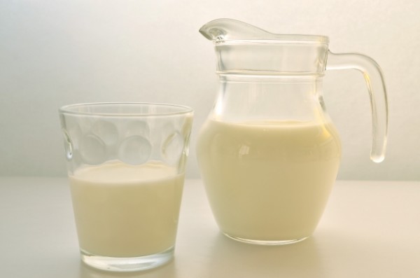 飲む前に牛乳やウコン、その効果は？