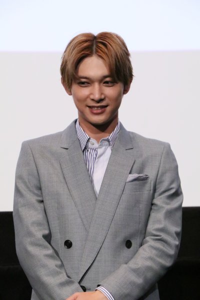 テロ組織のメンバーを演じた吉沢亮