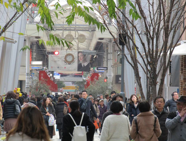 人の流れが戻ってきた高松市の丸亀町商店街