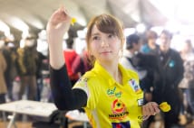 アイドル顔負けの逸材が揃う 美女ダーツプレーヤー の世界 Newsポストセブン