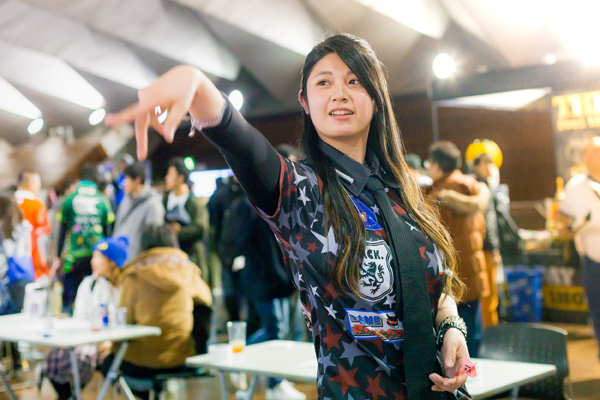 女子には珍しいネクタイ着用がトレードマークの坂口優希恵プロ