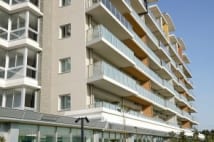 住宅ローンは繰り上げか借り換えか? 判断は秋口までがポイント