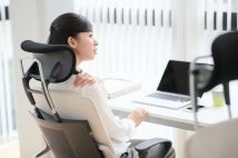 幸せになるにはお金をいくら稼げばよいのか? お金持ちと幸福度の相関を橘玲氏が解説