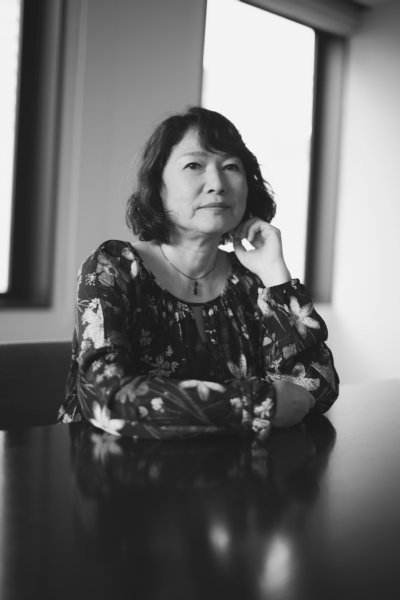 銀色夏生氏が一般の団体ツアーに連続で、一人で参加した