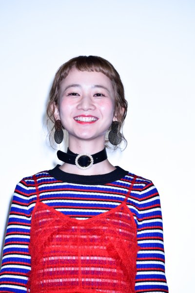 映画『パディントン2』で長女の声を担当する三戸なつめ