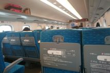 新幹線のマナー違反はどこまでか 化粧は?ネイルは?