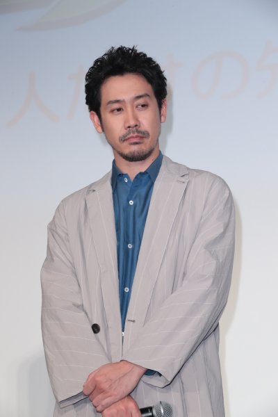 大人だけの『ドラえもん』試写会に登場した大泉洋