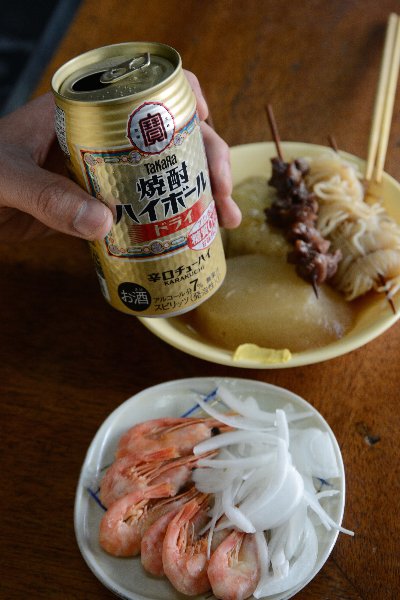 女将特製のつまみも名物。料理店顔負けの腕前だ