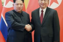 金正恩電撃訪中で北朝鮮美女「日本のリーダーと比べ物に…」