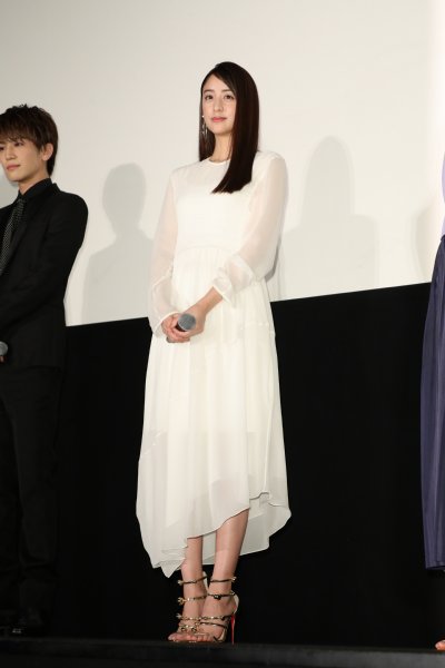 『去年の冬、きみと別れ』初日舞台挨拶に登場した山本美月