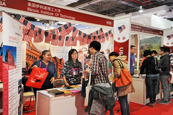 米国留学を希望する中国人は増加の一途　Imaginechina/AFLO