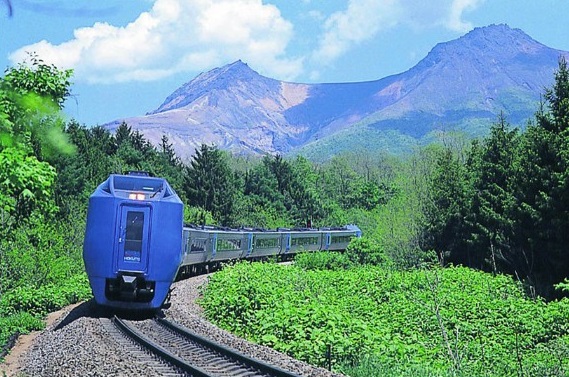 特急スーパー北斗（写真提供／北海道旅客鉄道）