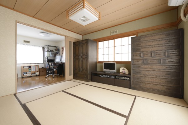 子供部屋を健さんの書斎（写真左奥）に