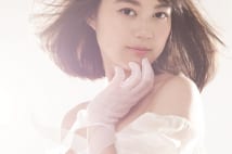 乃木坂46の天使・生田絵梨花がウエディング姿で結婚観を語る