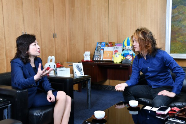 野田聖子氏と古谷経衡氏