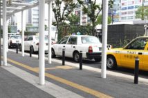 歩く距離でもタクシー利用で散財… 極度の方向音痴女性の日常的苦労