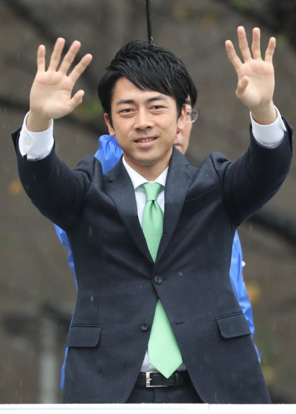 この人はどう動く？
