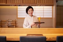 京都「祇園にし」の美人女将 「うち、尽くす女なんです」