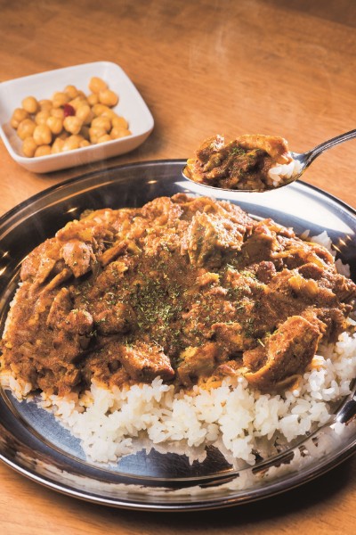 「プネウマカレー」のチキンカレー(撮影/小松 潤)