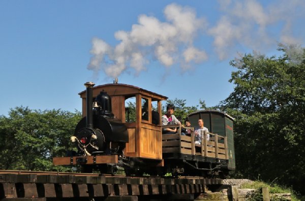 古風なスタイルの列車だが実は最新式