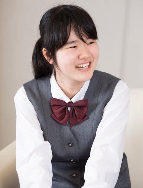 天才少女作家が乃木坂46・高山一実と対談(撮影/田中智久)