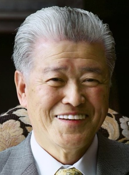 万葉倶楽部の高橋弘会長