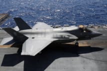 トランプ氏の圧力を日本も利用 危機は去っても空母は欲しい