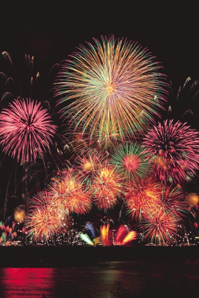 滋賀の小西あゆ香アナ推薦 絵画のように夜空彩る 花火大会 Newsポストセブン 滋賀の小西あゆ香アナ推薦 絵画のように夜空彩る 花火大会 Newsポストセブン