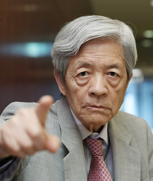 田原氏が現代日本が抱える大きな問題を指摘（写真／時事通信社）