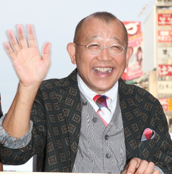 鶴瓶がロンブー亮に語った言葉とは（写真／時事通信社）